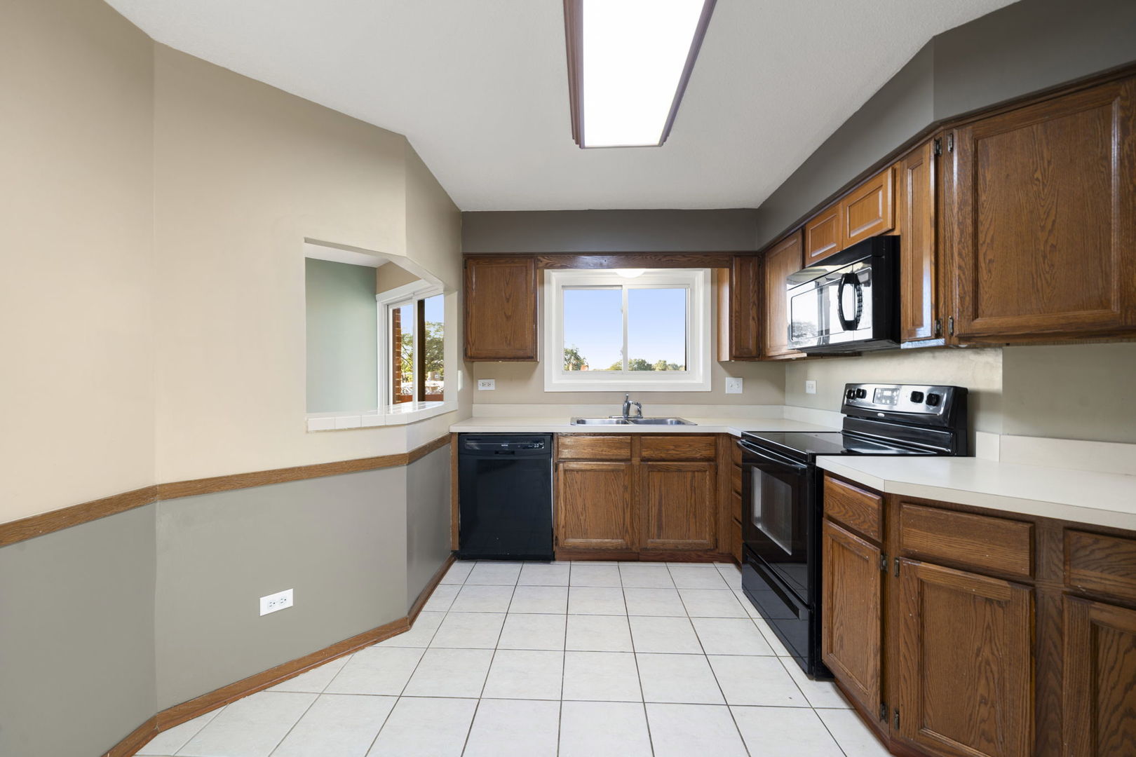 6421 Pershing Road #404, Stickney, IL 60402