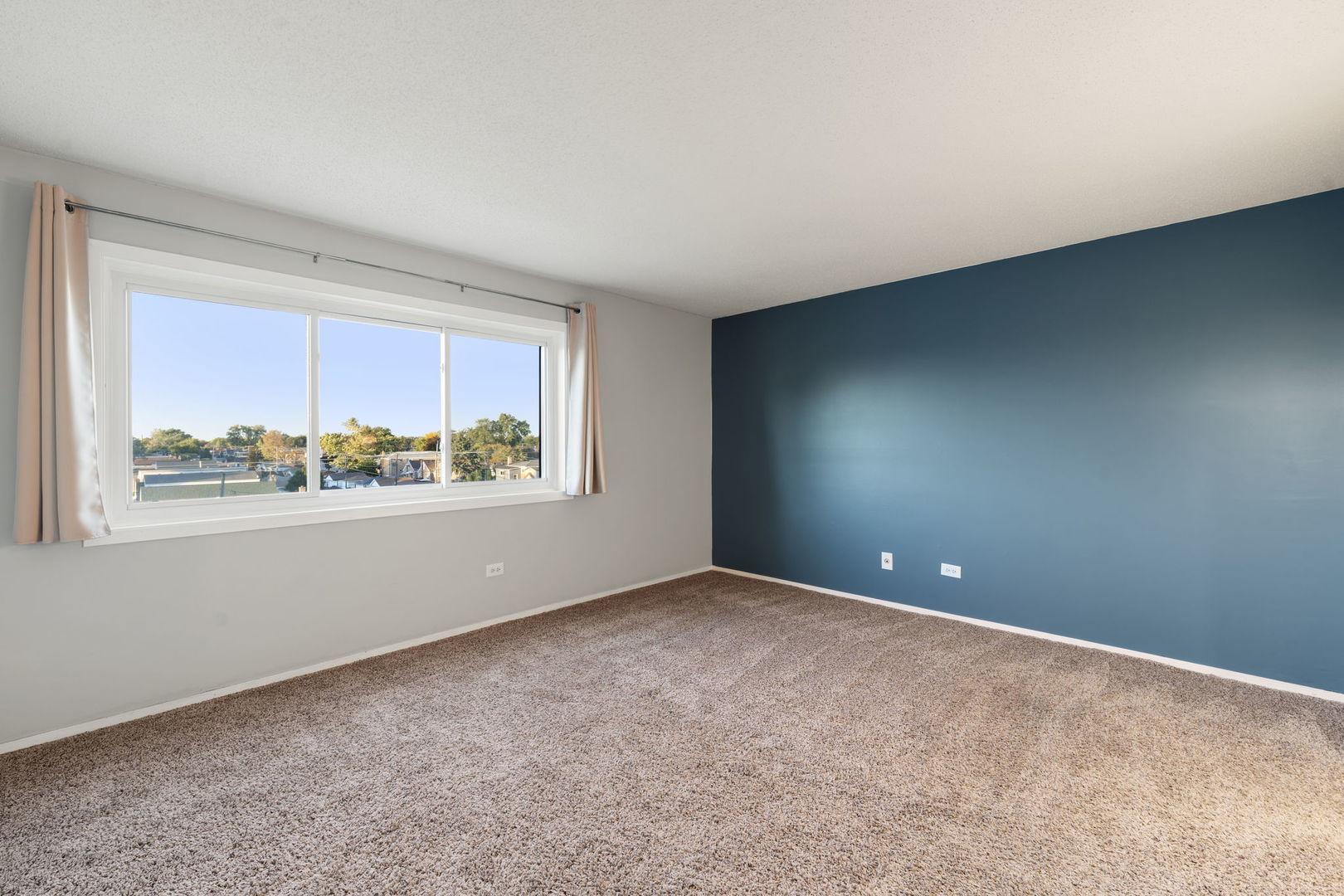 6421 Pershing Road #404, Stickney, IL 60402