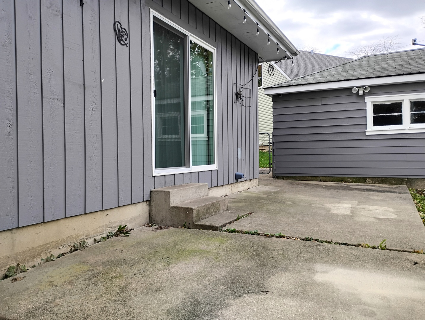 371 S Edison Avenue, Elgin, IL 60123