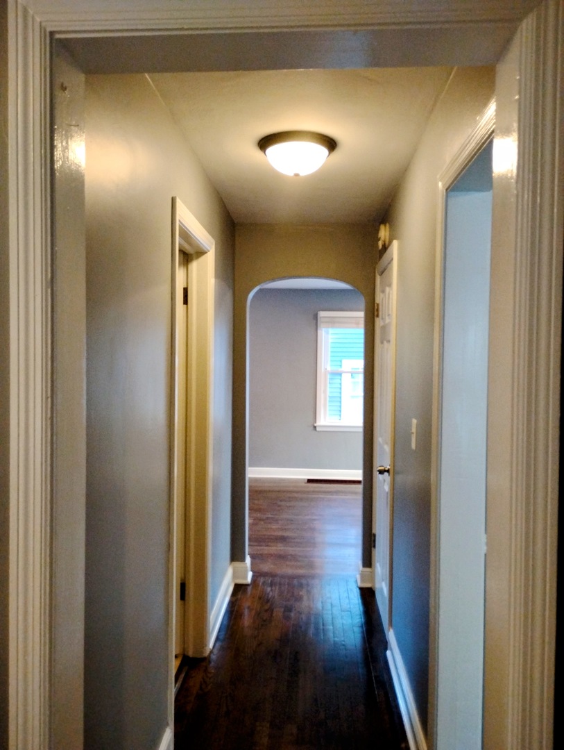 371 S Edison Avenue, Elgin, IL 60123