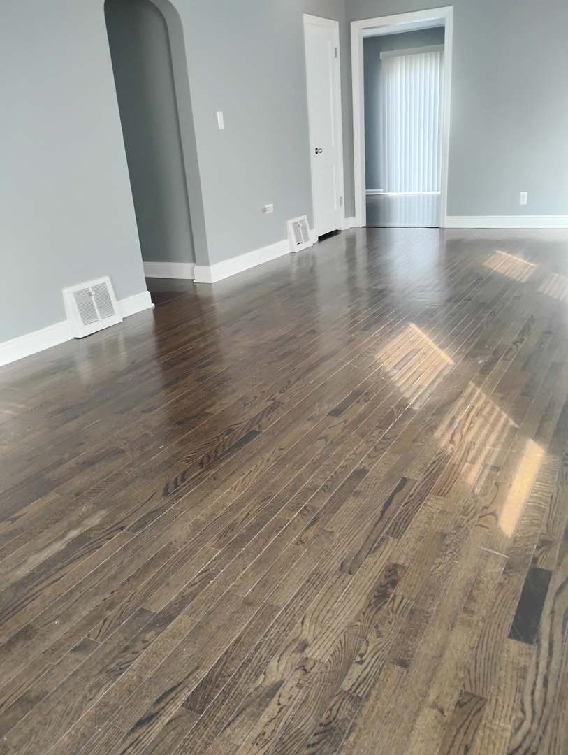 371 S Edison Avenue, Elgin, IL 60123