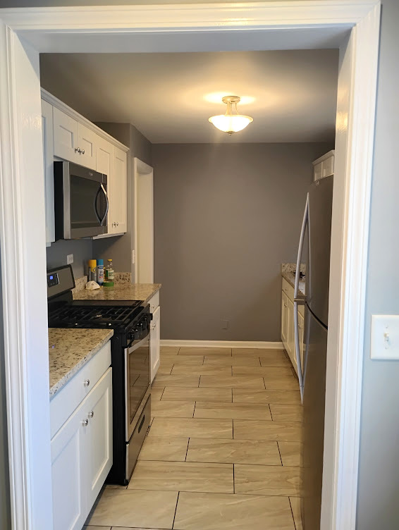 371 S Edison Avenue, Elgin, IL 60123