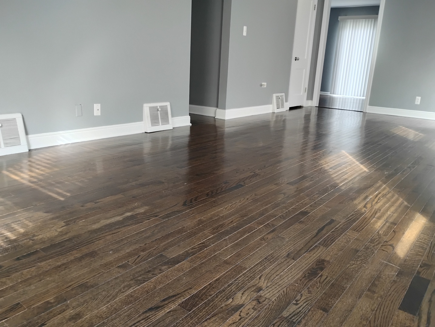 371 S Edison Avenue, Elgin, IL 60123