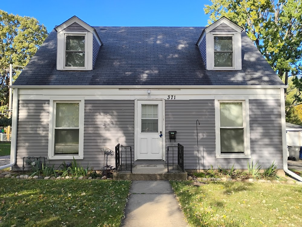 371 S Edison Avenue, Elgin, IL 60123