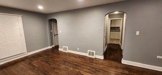 371 S Edison Avenue, Elgin, IL 60123