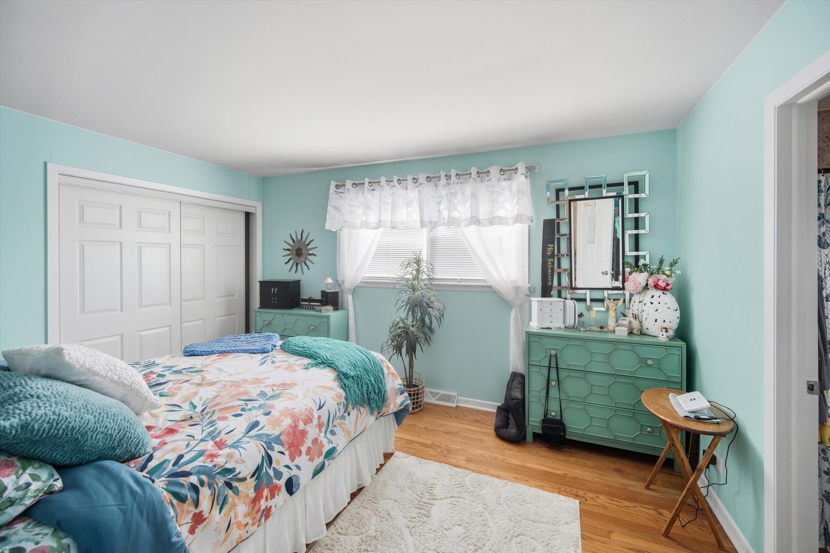 1125 Timber Lane, Darien, IL 60561