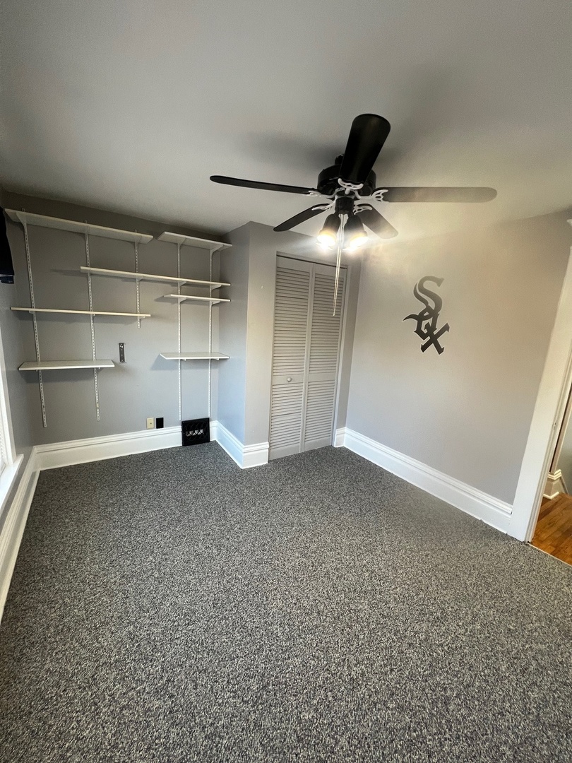 515 North Avenue, Aurora, IL 60505