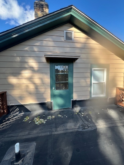 515 North Avenue, Aurora, IL 60505