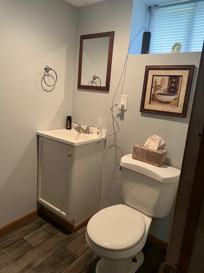 515 North Avenue, Aurora, IL 60505