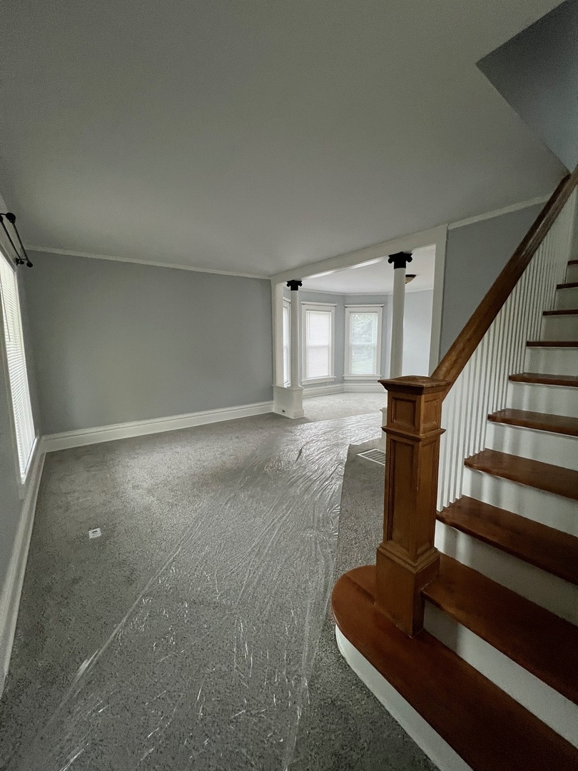 515 North Avenue, Aurora, IL 60505