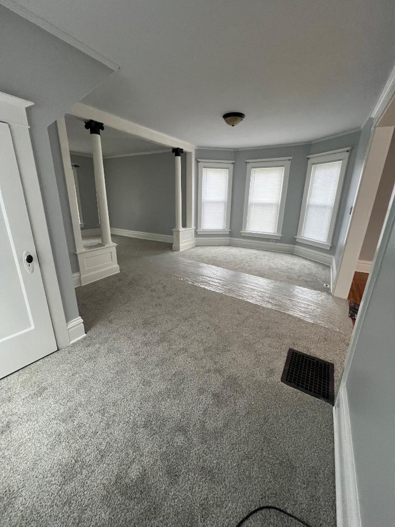 515 North Avenue, Aurora, IL 60505