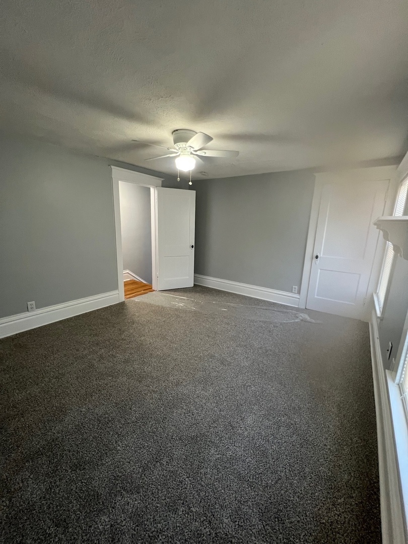 515 North Avenue, Aurora, IL 60505