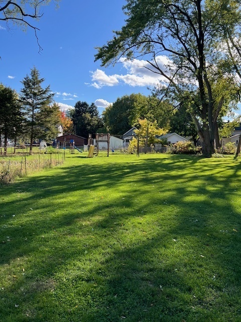 515 North Avenue, Aurora, IL 60505