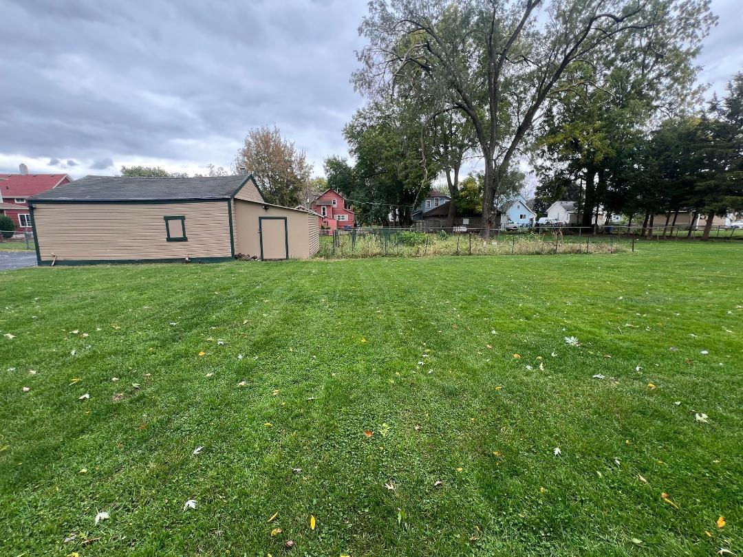 515 North Avenue, Aurora, IL 60505