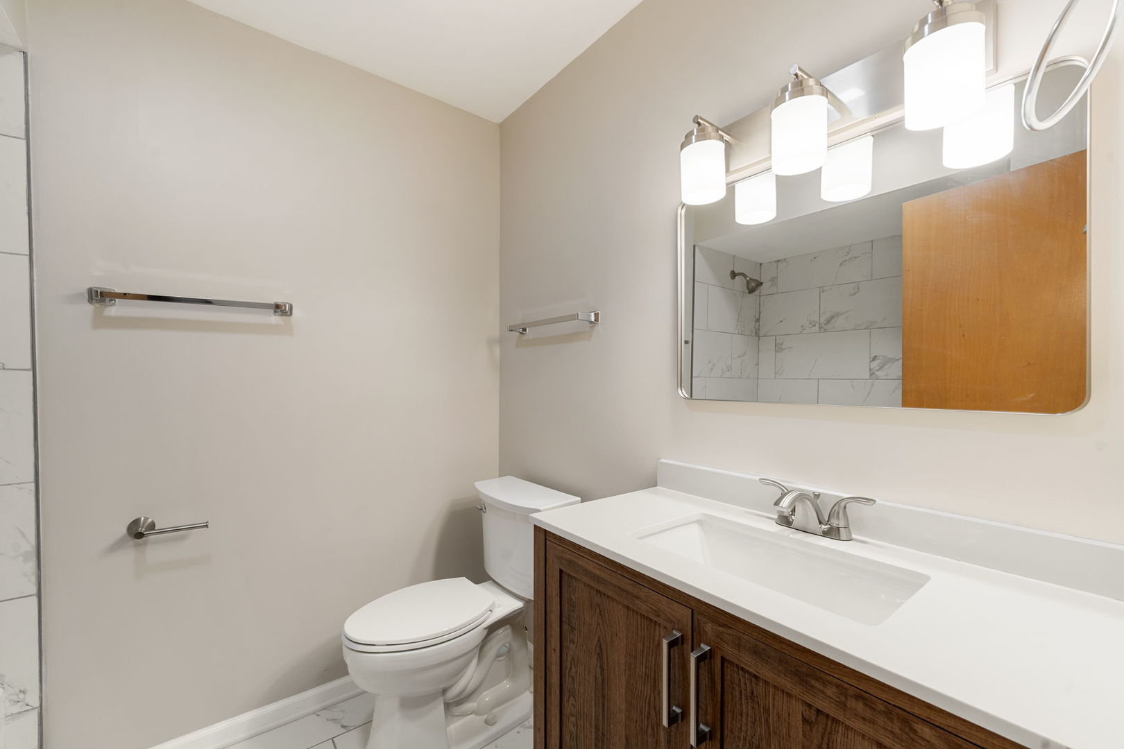 4603 Grove Avenue #1, Brookfield, IL 60513