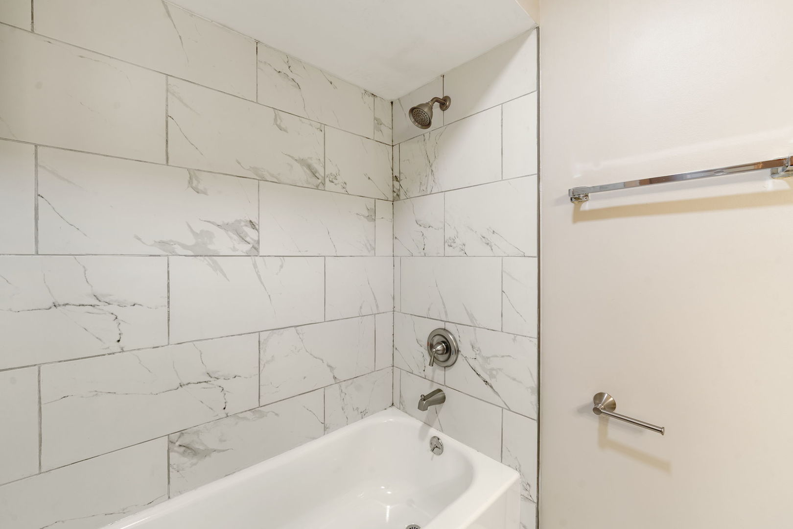 4603 Grove Avenue #1, Brookfield, IL 60513