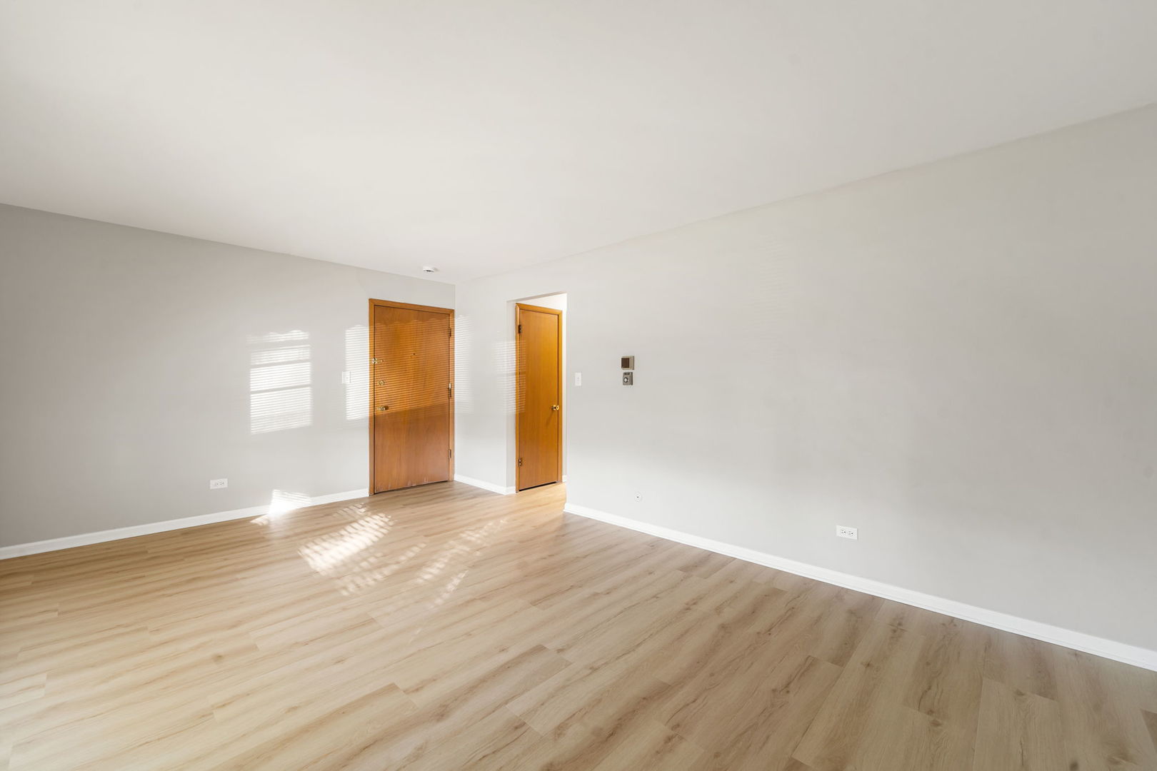 4603 Grove Avenue #1, Brookfield, IL 60513