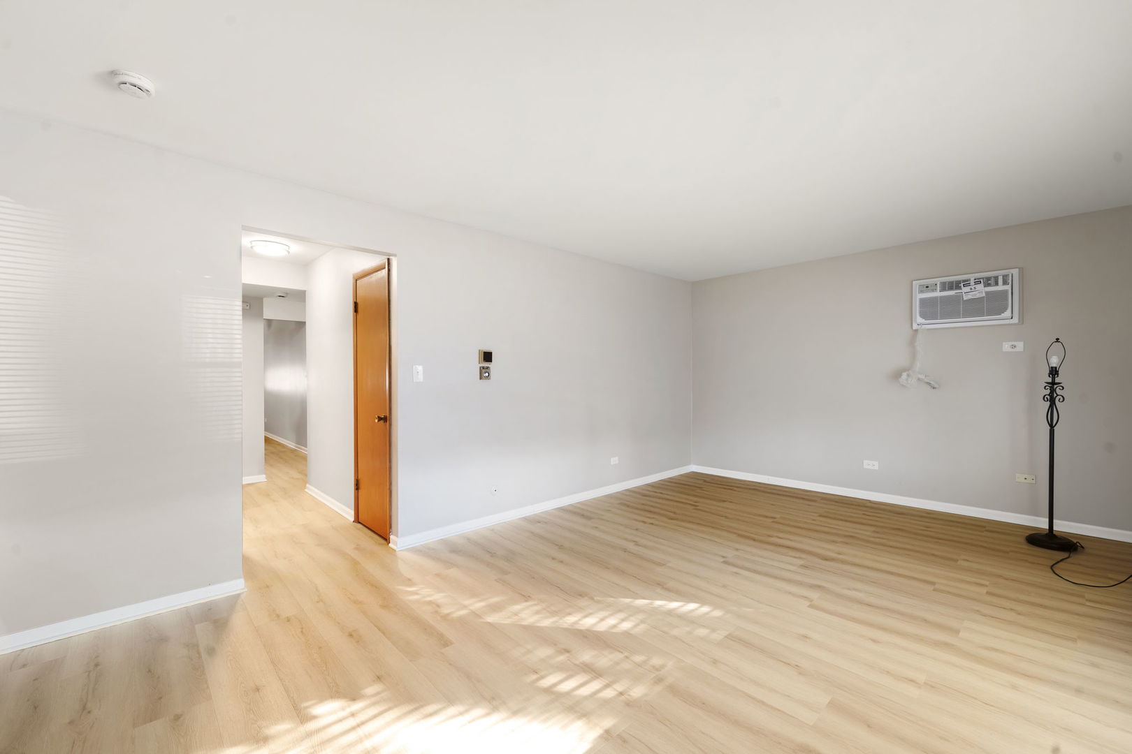 4603 Grove Avenue #1, Brookfield, IL 60513