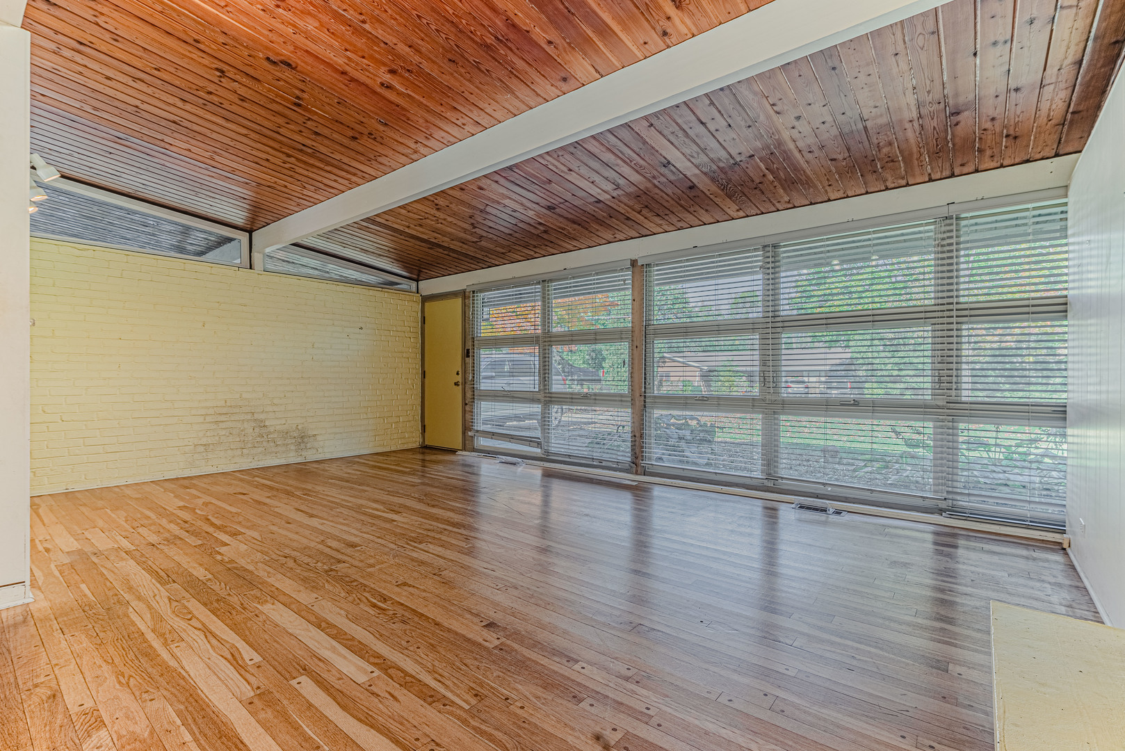 3109 11th Street, Winthrop Harbor, IL 60096