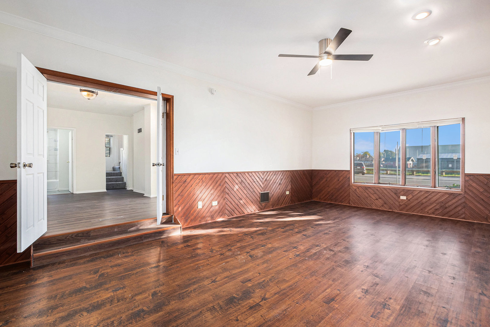 18508 CHICAGO Avenue, Lansing, IL 60438