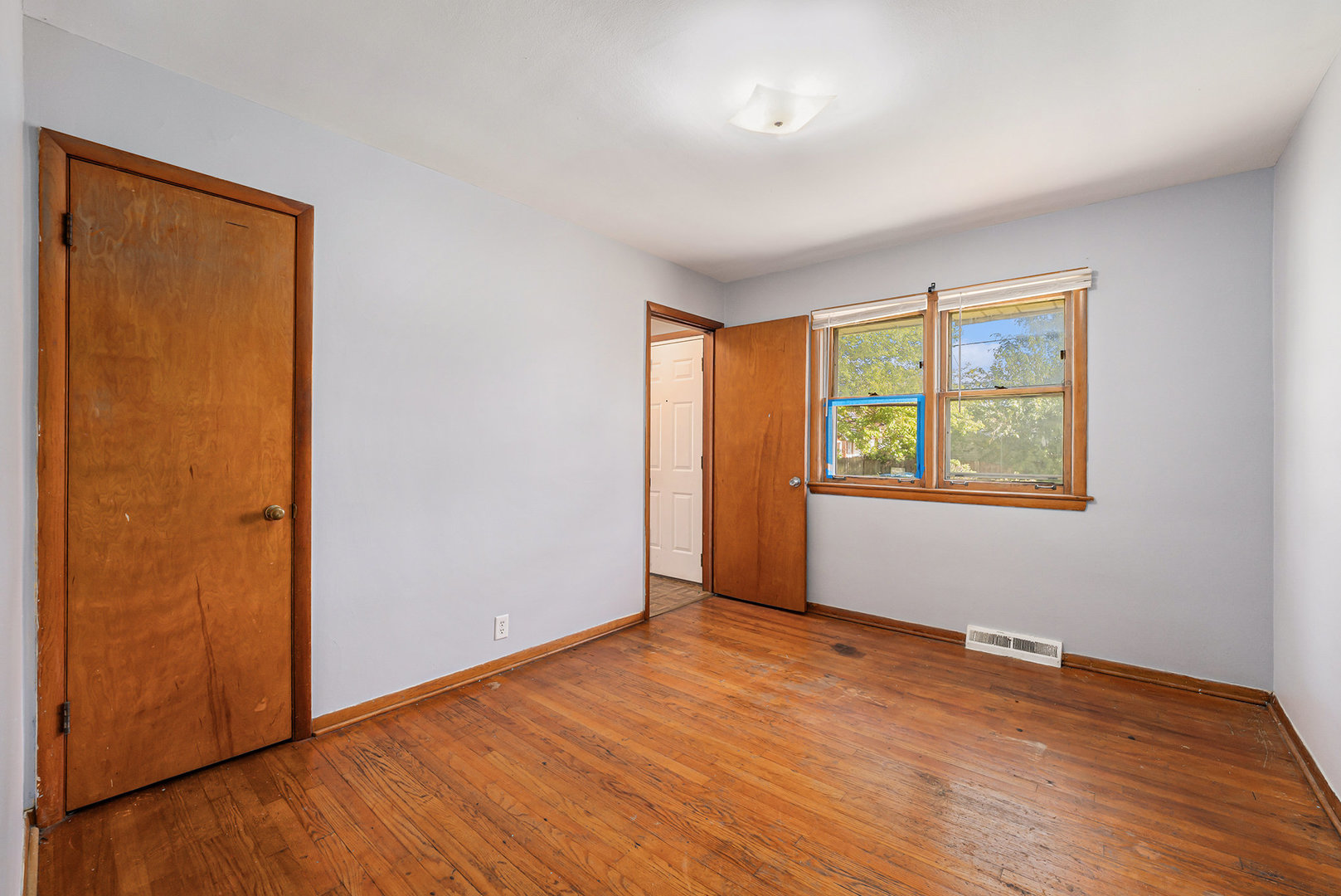 405 Clyde Avenue, Calumet City, IL 60409