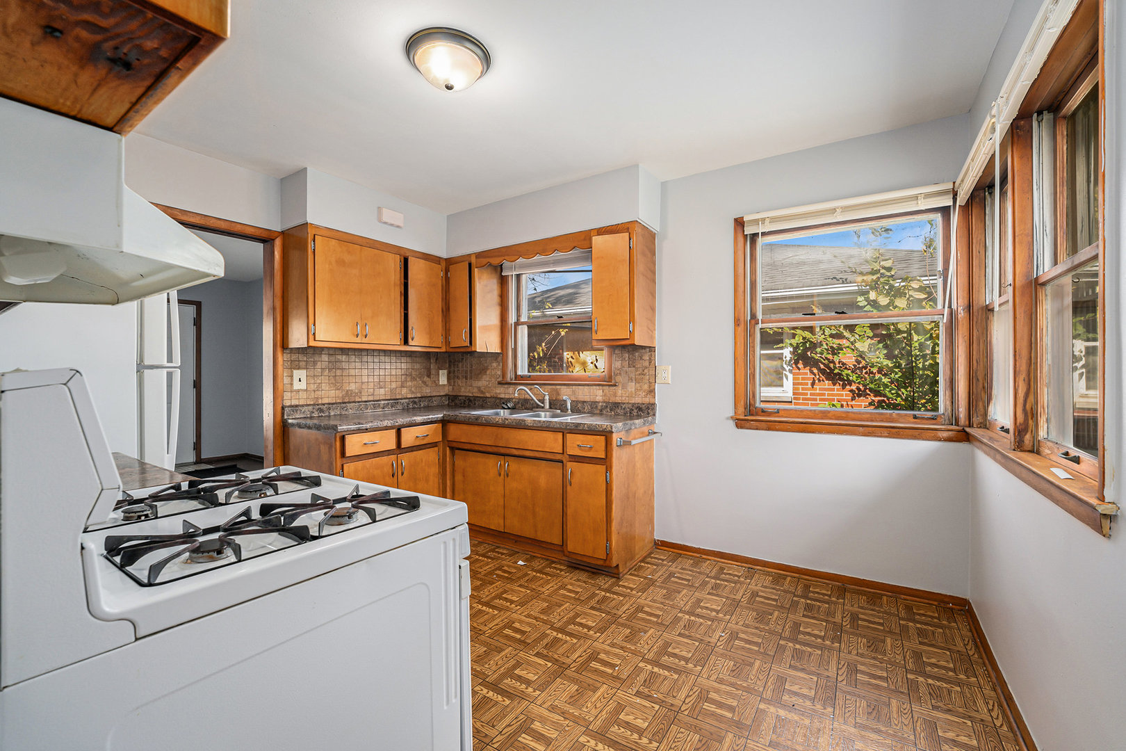 405 Clyde Avenue, Calumet City, IL 60409