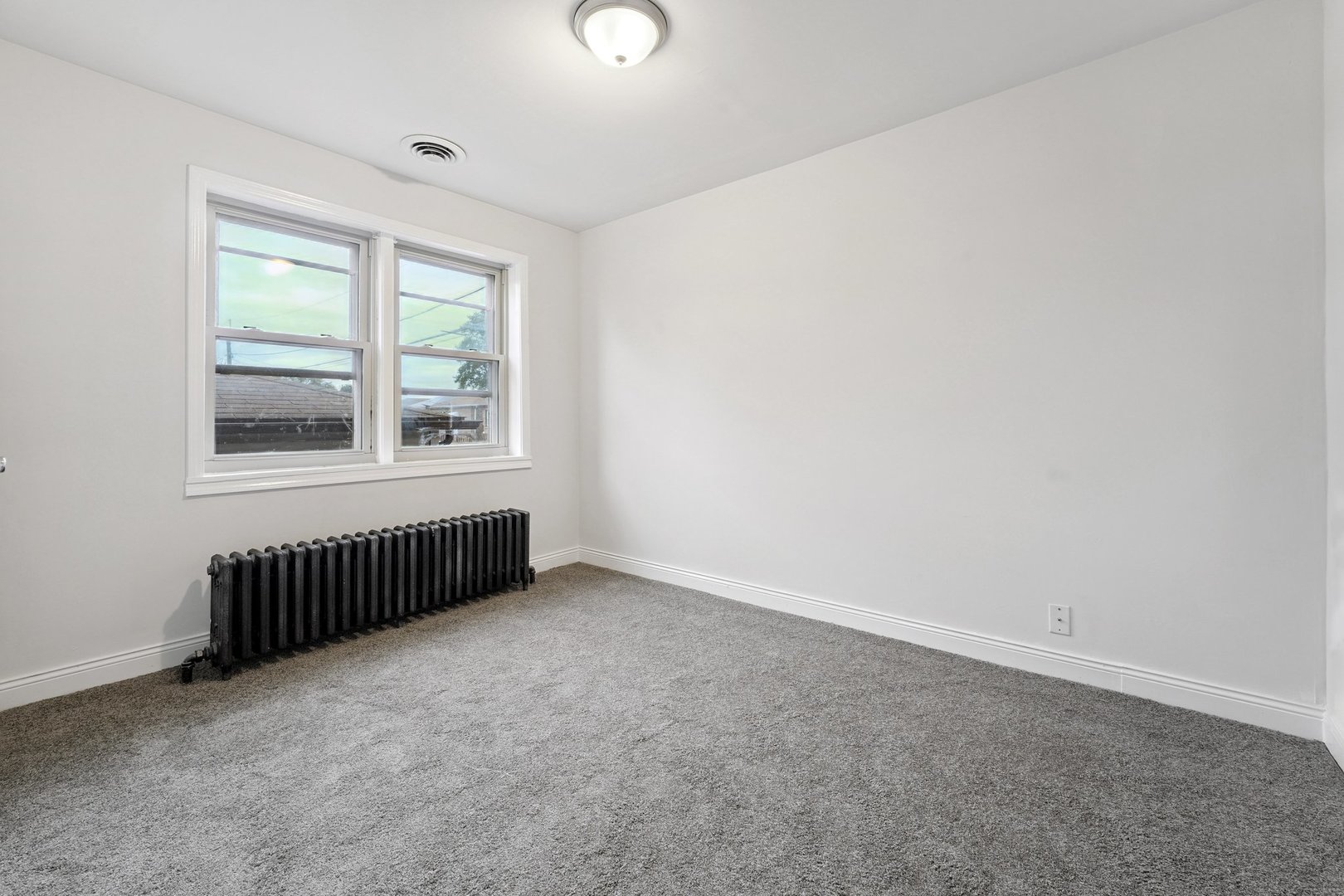 6054 W 64th Street, Chicago, IL 60638