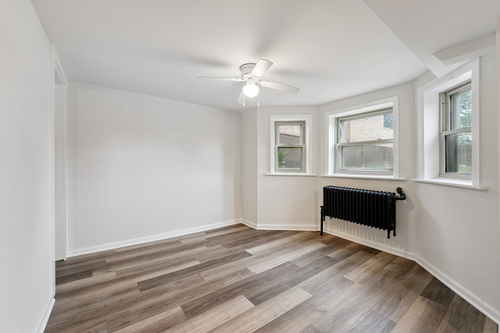 6054 W 64th Street, Chicago, IL 60638