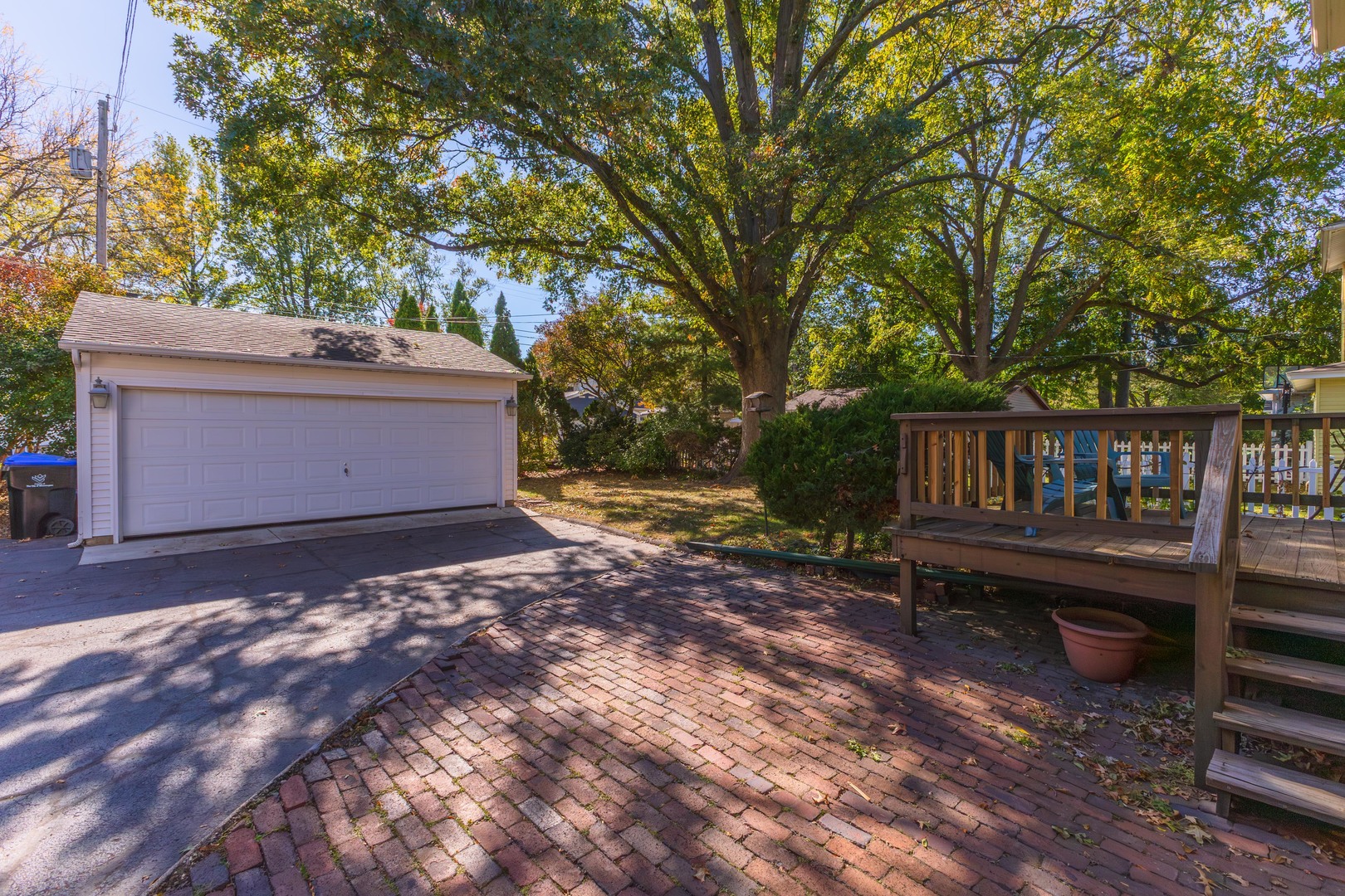 1513 E Grove Street, Bloomington, IL 61701