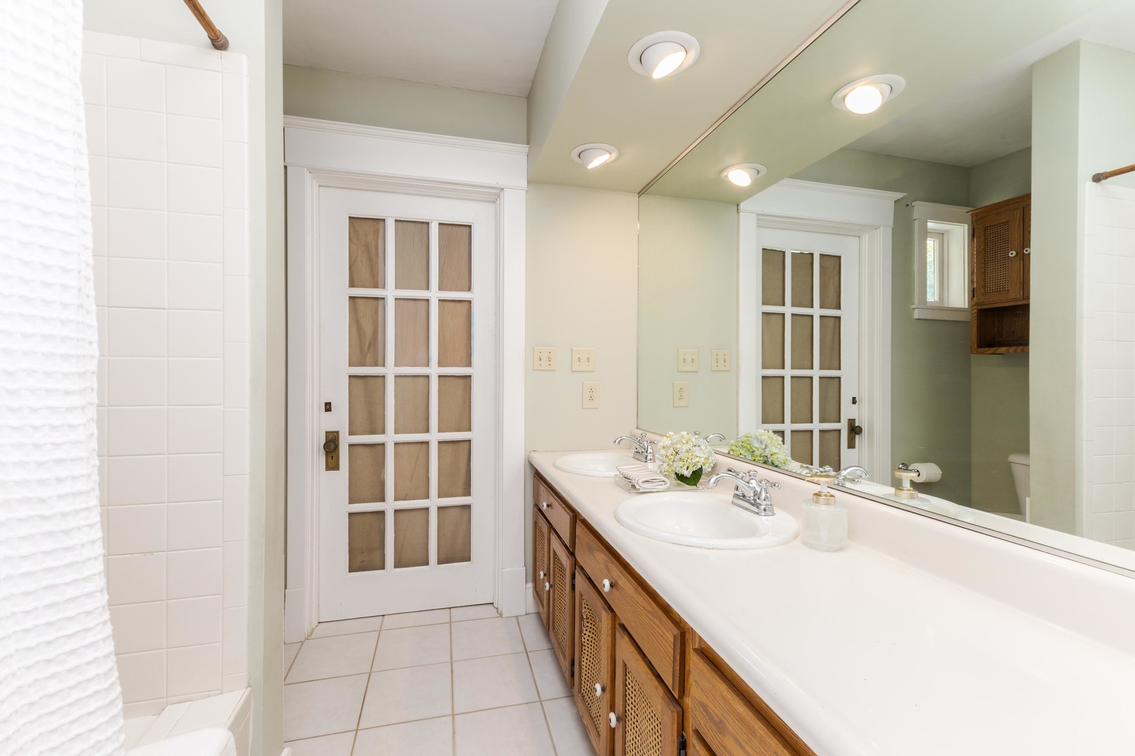 1513 E Grove Street, Bloomington, IL 61701