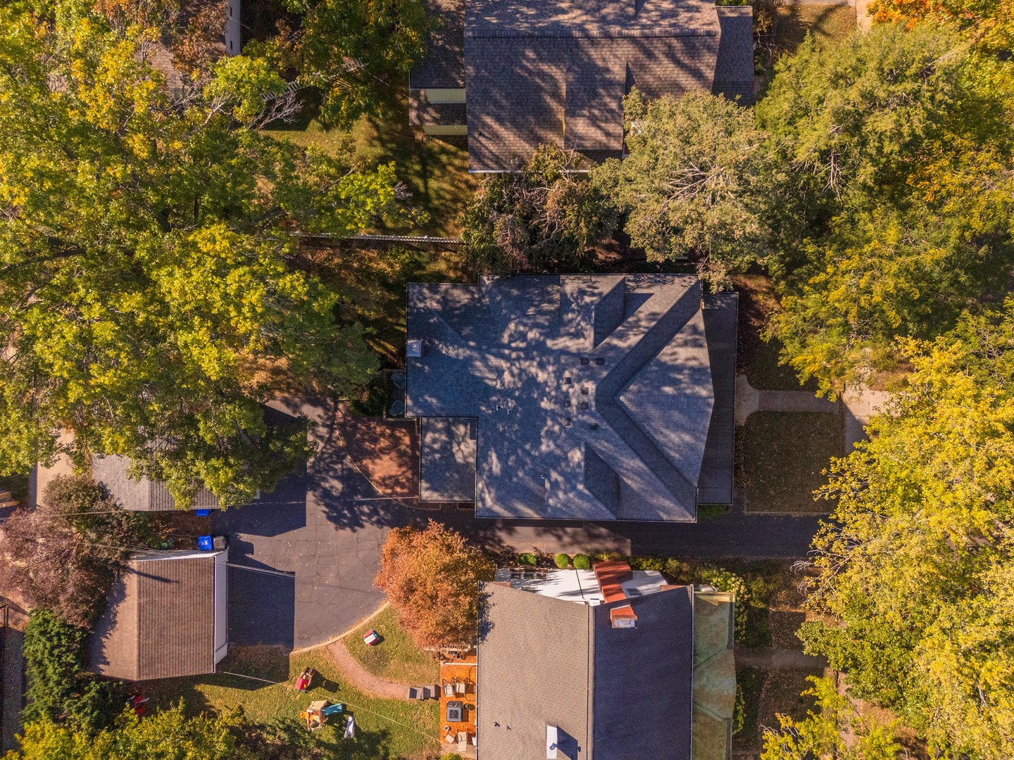 1513 E Grove Street, Bloomington, IL 61701