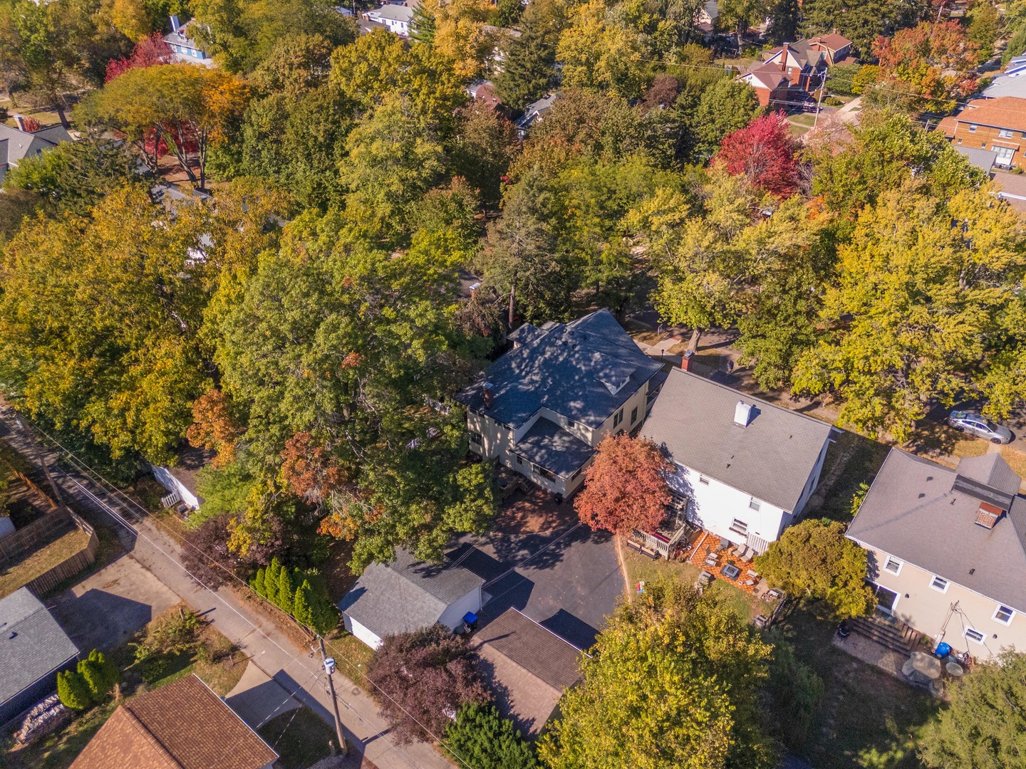 1513 E Grove Street, Bloomington, IL 61701