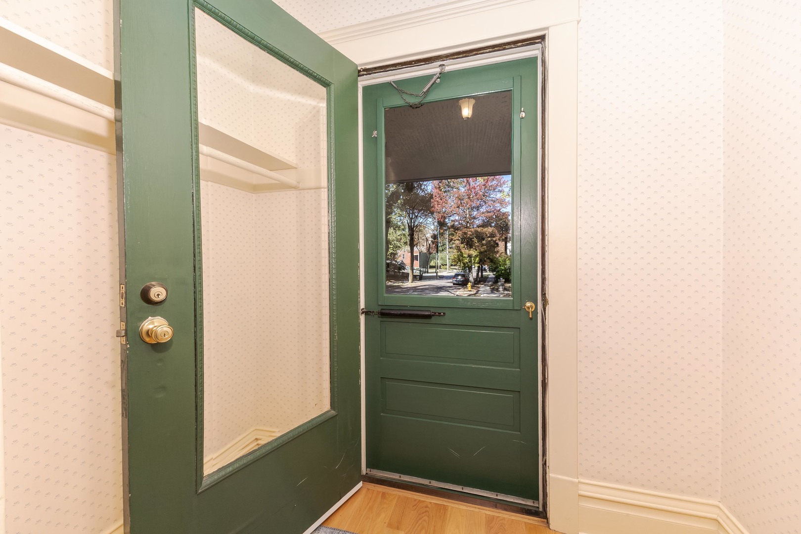 1513 E Grove Street, Bloomington, IL 61701