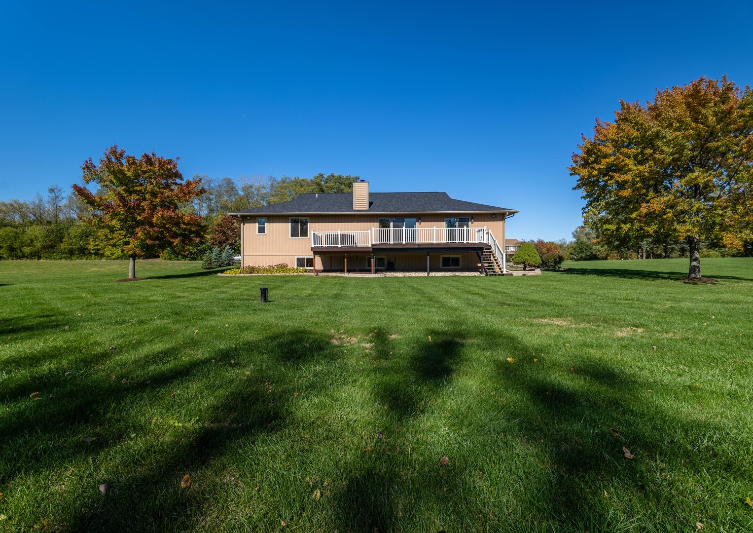 913 Amber Lane, Lake Villa, IL 60046