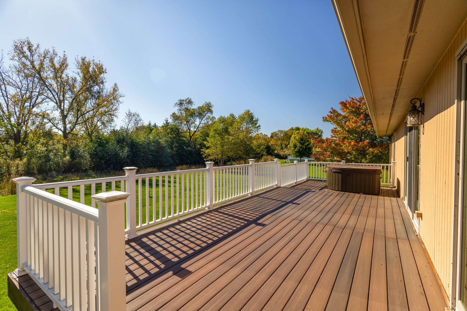 913 Amber Lane, Lake Villa, IL 60046