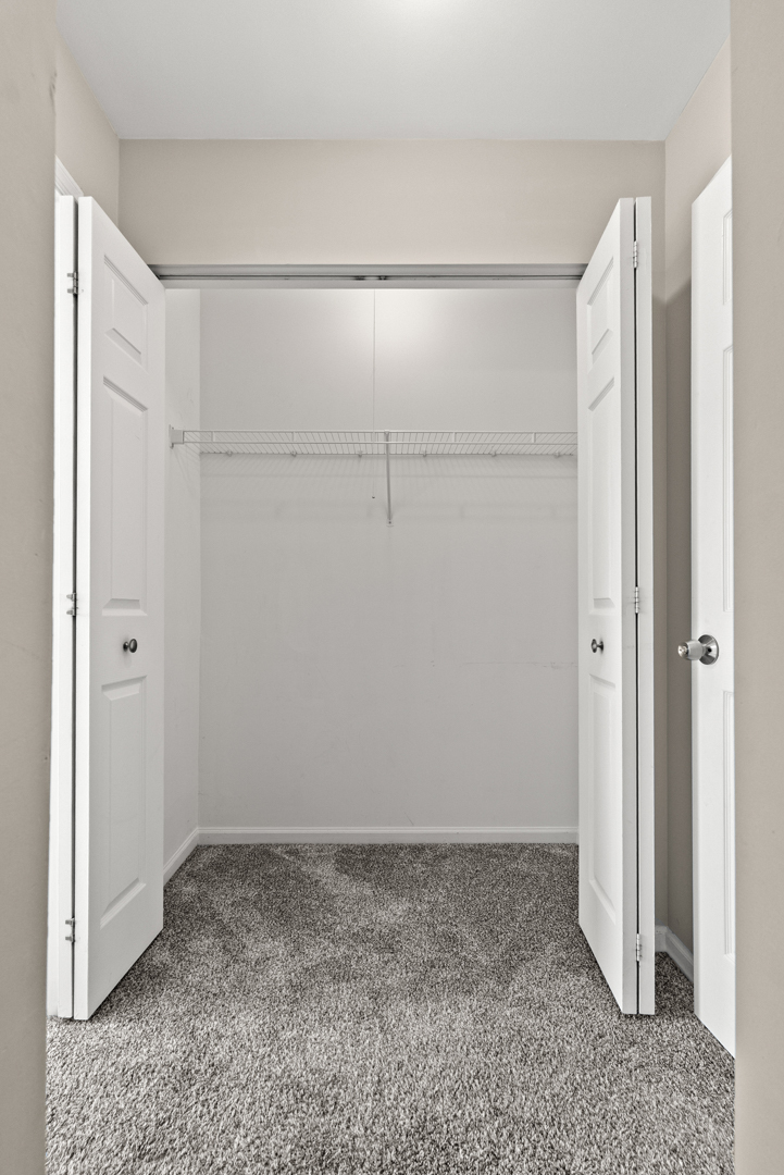 531 Hillcrest Drive, Bolingbrook, IL 60440