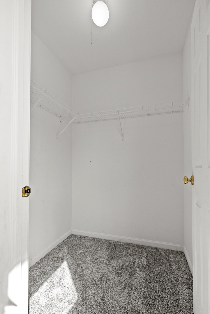 531 Hillcrest Drive, Bolingbrook, IL 60440