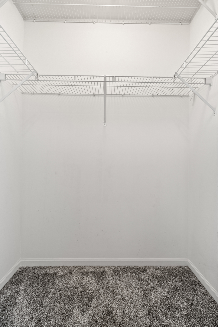 531 Hillcrest Drive, Bolingbrook, IL 60440