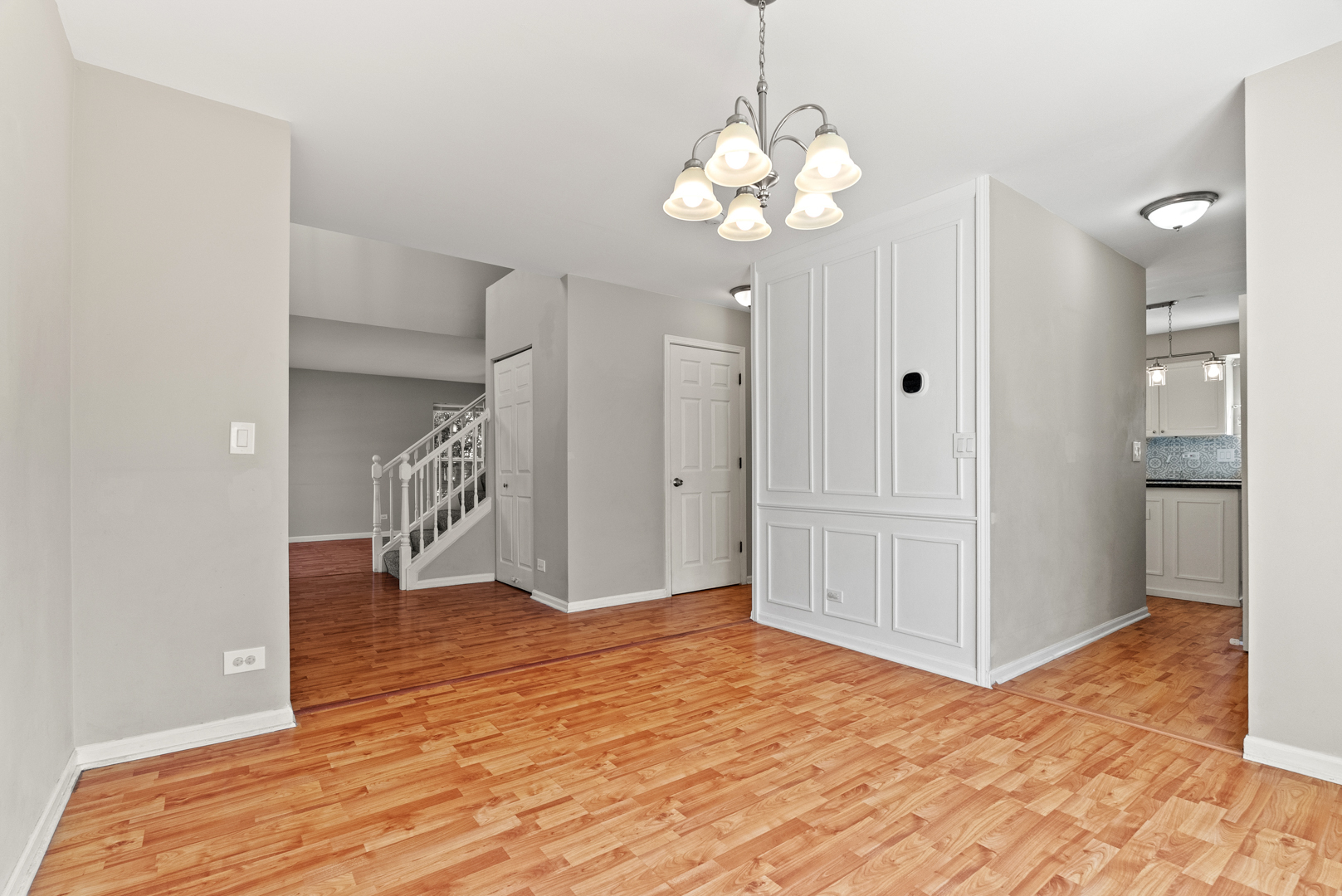 531 Hillcrest Drive, Bolingbrook, IL 60440