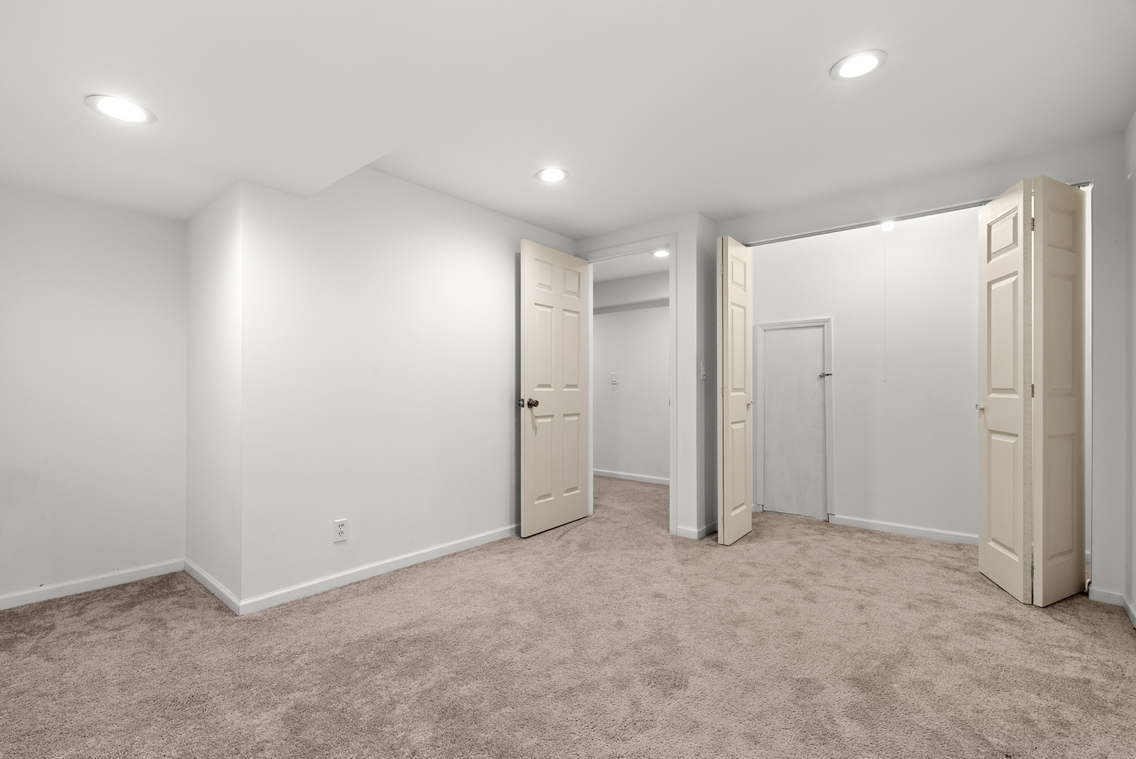 531 Hillcrest Drive, Bolingbrook, IL 60440