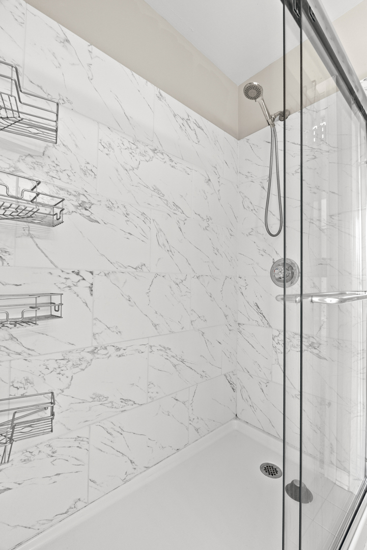 531 Hillcrest Drive, Bolingbrook, IL 60440