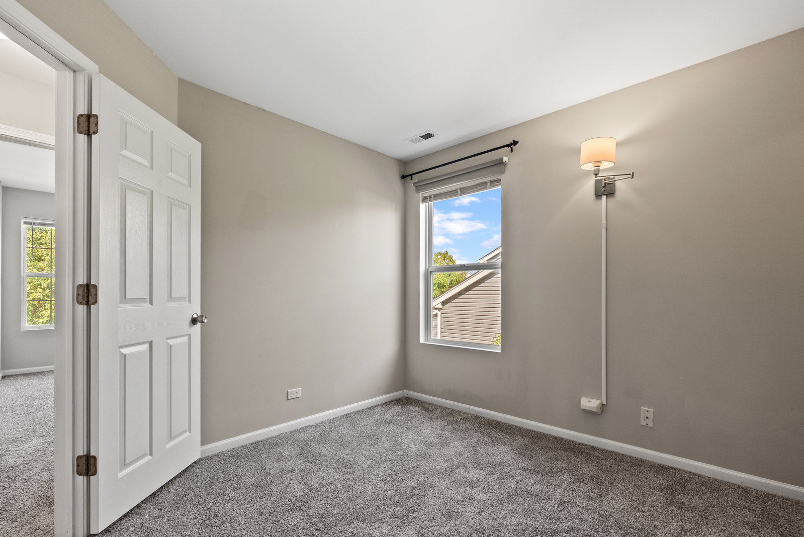 531 Hillcrest Drive, Bolingbrook, IL 60440