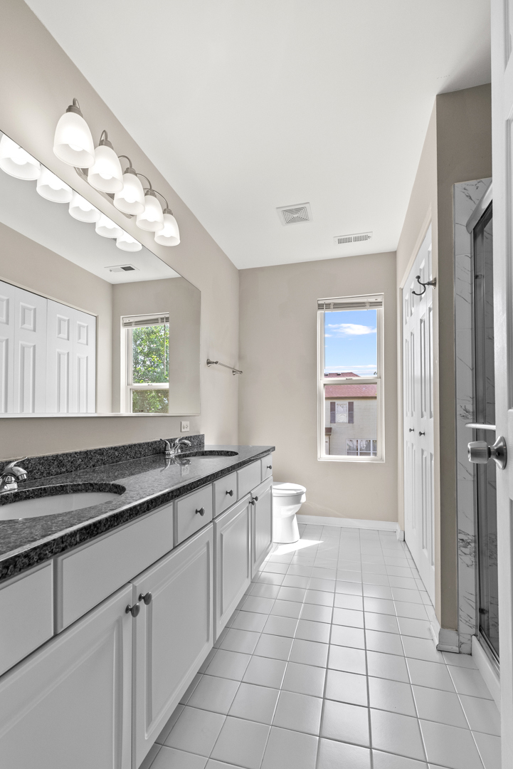 531 Hillcrest Drive, Bolingbrook, IL 60440