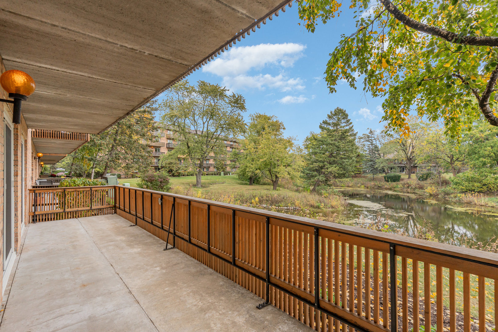 8025 Woodglen Lane #108, Downers Grove, IL 60516