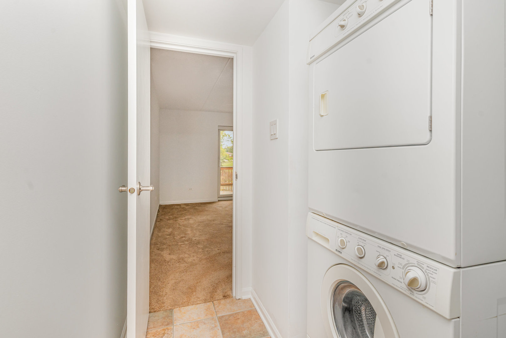 8025 Woodglen Lane #108, Downers Grove, IL 60516