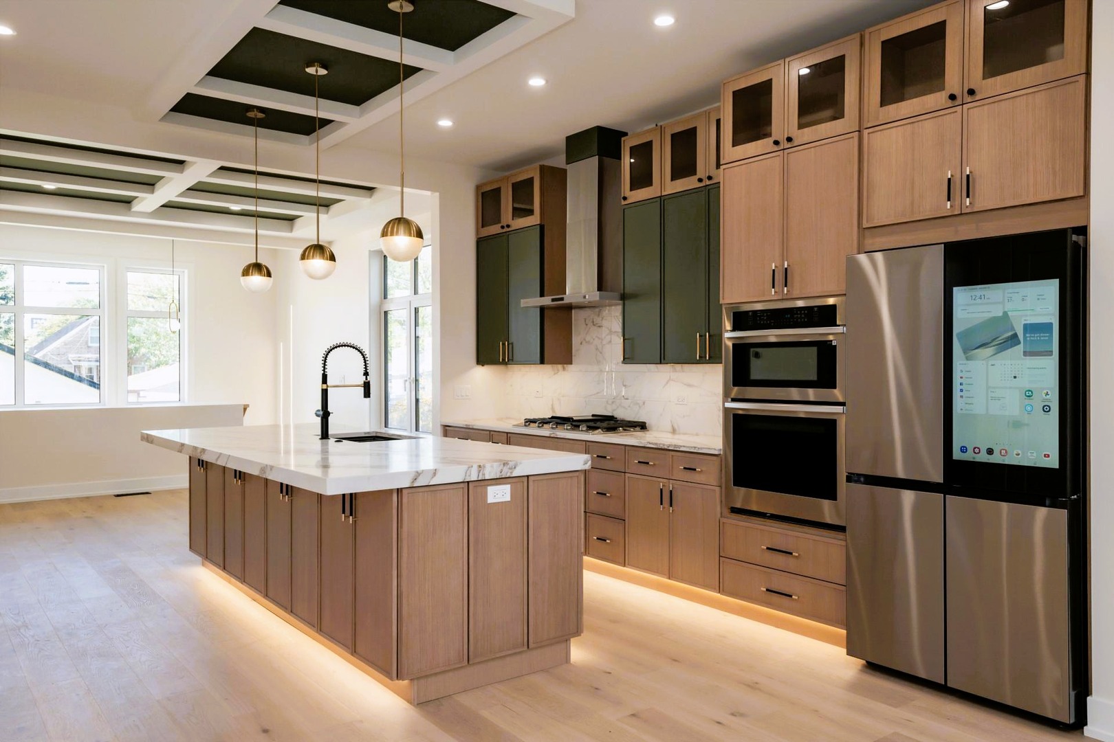 5311 N Mcvicker Avenue, Chicago, IL 60630