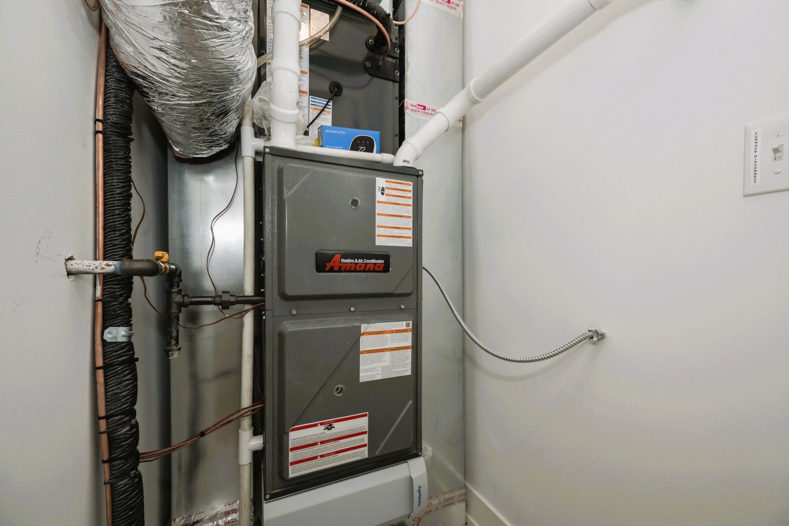 5311 N Mcvicker Avenue, Chicago, IL 60630