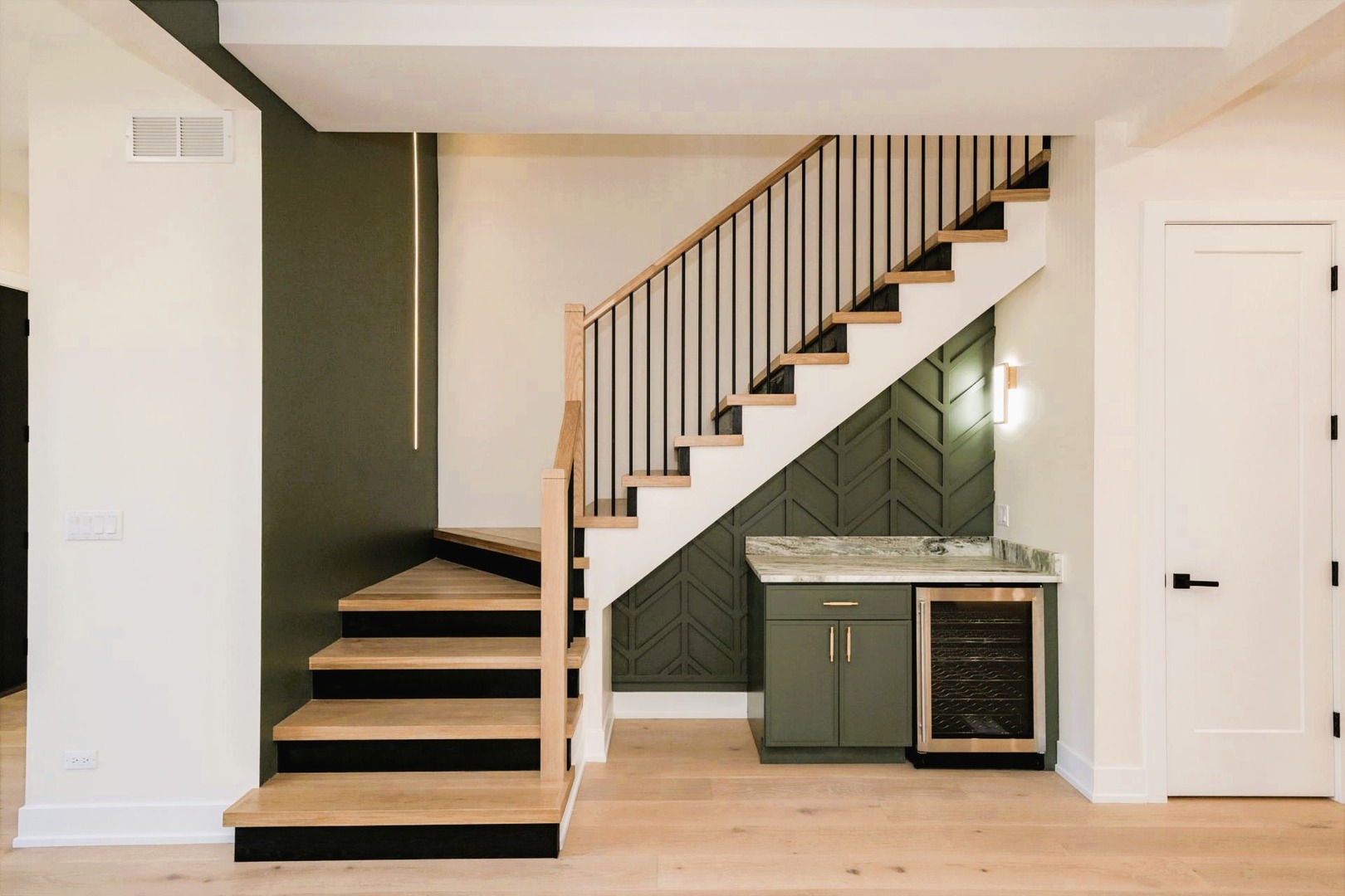 5311 N Mcvicker Avenue, Chicago, IL 60630