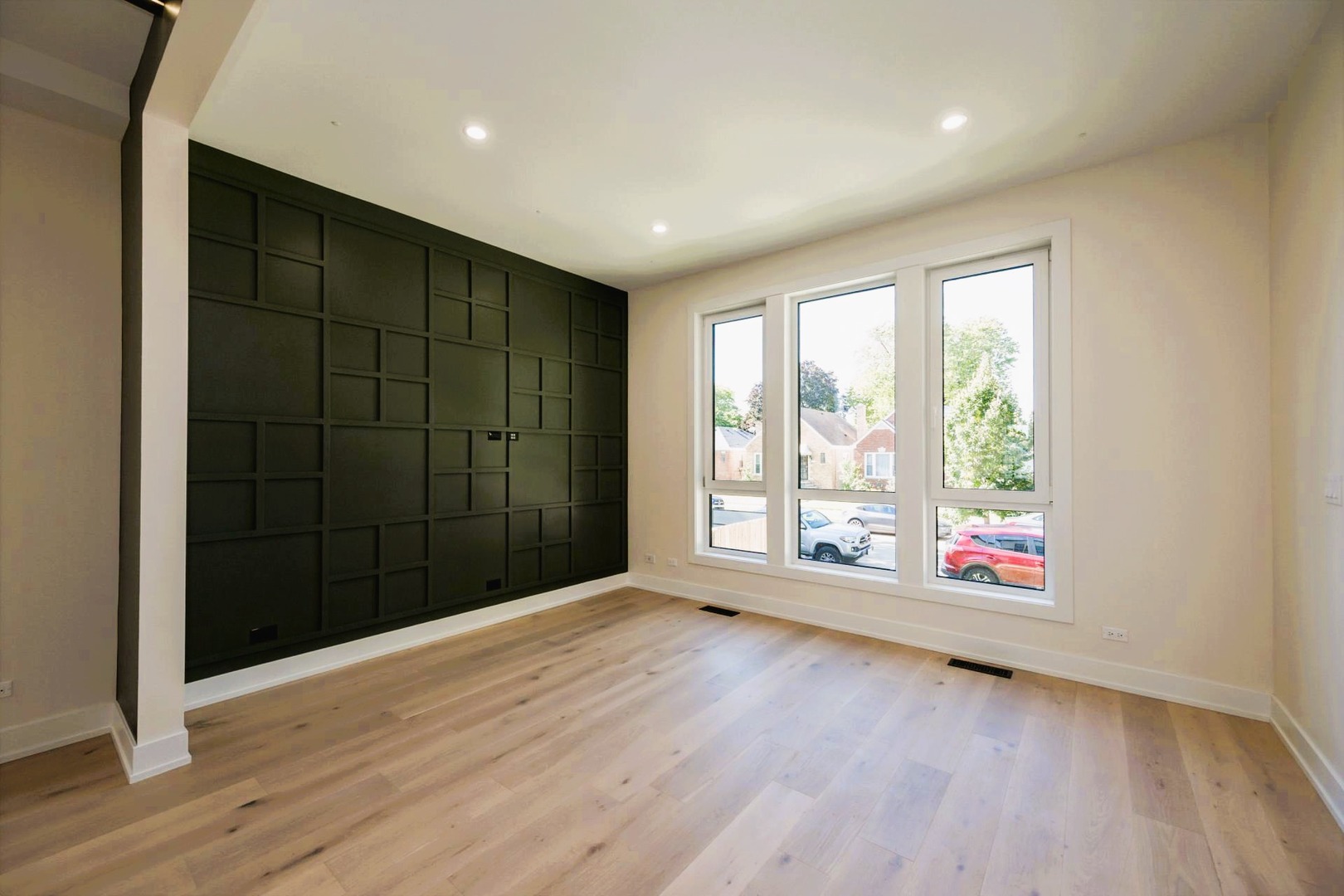 5311 N Mcvicker Avenue, Chicago, IL 60630