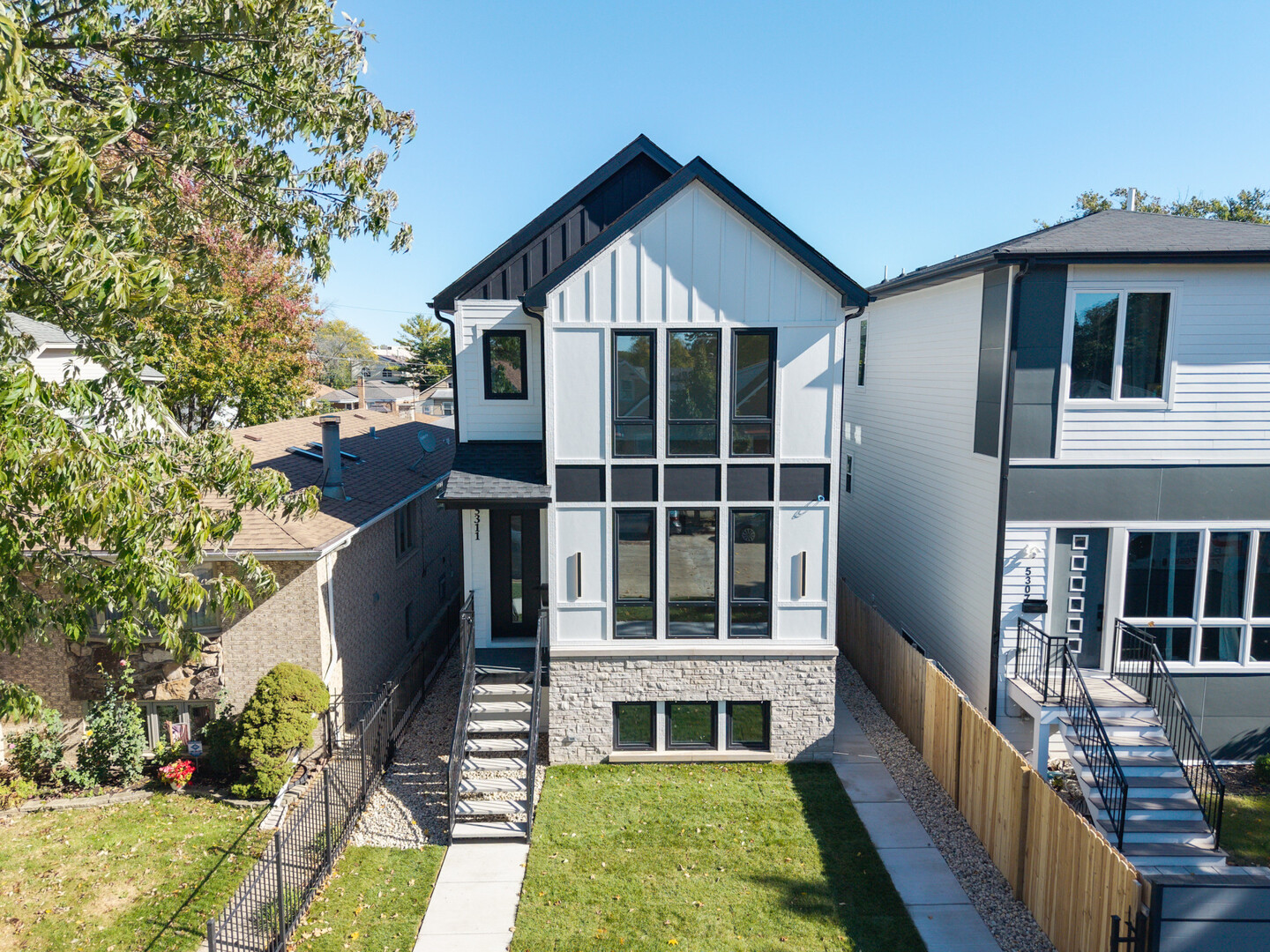 5311 N Mcvicker Avenue, Chicago, IL 60630